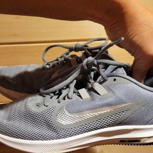 Nike Women's Shoes Size 9